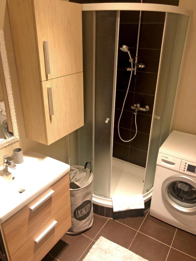 Quince Apartment-Free Parking-City Center بلغراد المظهر الخارجي الصورة